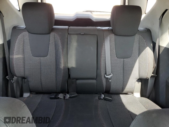 2010 Chevrolet Equinox 1LT with VIN 2CNALDEW5A6370106, listed as a Copart auction lot 50435655 with 170,575 mi miles and Clean Title. Bid and sale history available at DreamBid. Image 10.