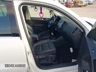 2013 Volkswagen Tiguan SE with VIN WVGAV7AX5DW545202, listed as a IAAI auction lot 42318584 with 91,556 mi miles and . Bid and sale history available at DreamBid. Image 5.