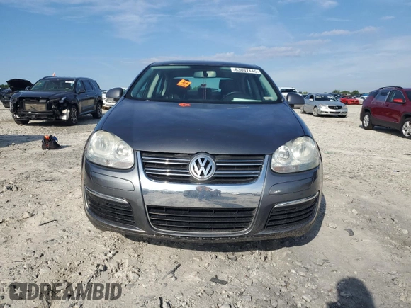 2010 Volkswagen Jetta Limited Edition z VIN 3VWRZ7AJ2AM071256, wystawiony jako Copart lot #63097445 z przebiegiem 132 690 mil mil oraz Szkoda całkowita • Salvage title. Historia ofert i sprzedaży dostępna na DreamBid. Obrazek 5.