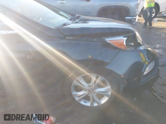 2011 Hyundai Sonata SE with VIN 5NPEC4AC2BH170895, listed as a IAAI auction lot 41359103 with 215,914 mi miles. Bid and sale history available at carsss.com. Image 17.