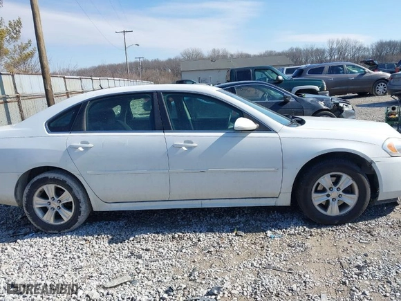 2014 Chevrolet Impala Limited LS with VIN 2G1WA5E30E1165848, listed as a IAAI auction lot 41666305 with NaN miles. Bid and sale history available at carsss.com. Image 13.