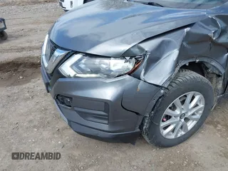 2017 Nissan Rogue SL z VIN JN8AT2MV7HW025973, wystawiony jako IAAI lot #42000657 z przebiegiem 131 762 mil mil oraz . Historia ofert i sprzedaży dostępna na DreamBid. Obrazek 17.