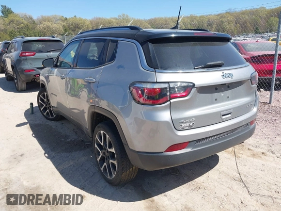 2021 Jeep Compass Limited z VIN 3C4NJDCBXMT541427, wystawiony jako IAAI lot #42220286 z przebiegiem 45 899 mil mil oraz . Historia ofert i sprzedaży dostępna na DreamBid. Obrazek 3.