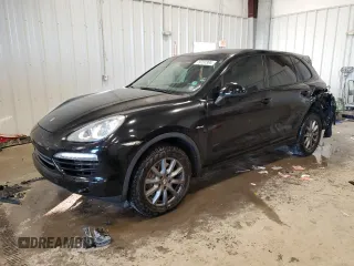2013 Porsche Cayenne Diesel z VIN WP1AF2A24DLA24156, wystawiony jako Copart lot #79737304 z przebiegiem 179 904 mil mil oraz Nie do naprawy • Non repairable. Historia ofert i sprzedaży dostępna na DreamBid. Obrazek 1.