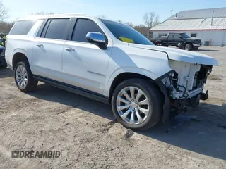 2023 Chevrolet Suburban Premier z VIN 1GNSKFKD8PR328768, wystawiony jako IAAI lot #42025299 z przebiegiem 16 073 mil mil oraz . Historia ofert i sprzedaży dostępna na DreamBid. Obrazek 1.