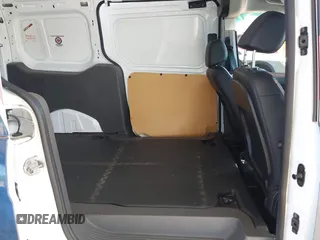 2019 Ford Transit Connect XL z VIN NM0LE7E21K1399819, wystawiony jako IAAI lot #42063988 z przebiegiem 90 357 mil mil oraz . Historia ofert i sprzedaży dostępna na DreamBid. Obrazek 8.