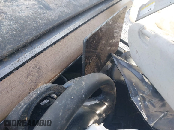 2020 Tesla Model 3 Long Range z VIN 5YJ3E1EB9LF787390, wystawiony jako IAAI lot #41614394 z przebiegiem Nie podano mil oraz . Historia ofert i sprzedaży dostępna na DreamBid. Obrazek 7.