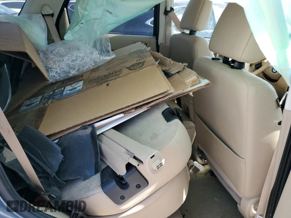 2012 Ford Escape Limited с VIN 1FMCU9EG0CKB21157, выставлен на аукционе Copart как лот 51914225 с пробегом Не указан миль и Списание • Salvage title. История ставок и продаж доступна на DreamBid. Изображение 10.