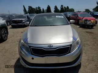 2013 Kia Optima EX z VIN KNAGM4AD2D5039495, wystawiony jako Copart lot #59631305 z przebiegiem Nie podano mil oraz Szkoda całkowita • Salvage title. Historia ofert i sprzedaży dostępna na DreamBid. Obrazek 5.