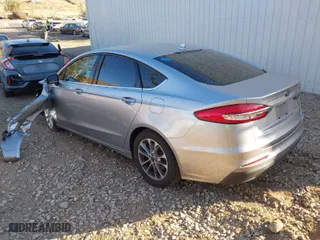 2020 Ford Fusion SE with VIN 3FA6P0HD2LR149162, listed as a IAAI auction lot 41325634 with 123,144 mi miles. Bid and sale history available at carsss.com. Image 3.