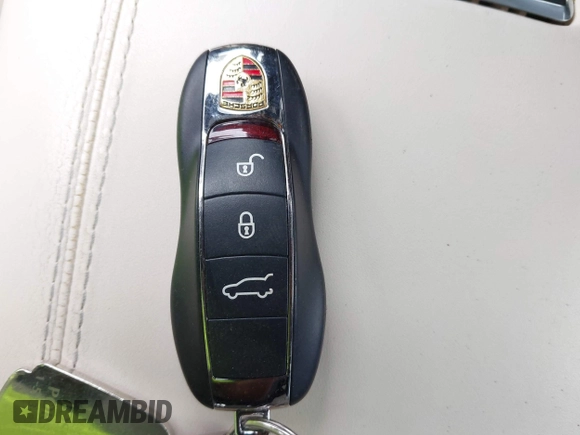 2017 Porsche Cayenne с VIN WP1AA2A20HKA89404, выставлен на аукционе IAAI как лот 42301060 с пробегом 166 083 миль миль и . История ставок и продаж доступна на DreamBid. Изображение 11.