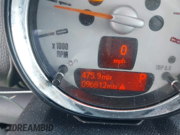 2014 MINI Countryman S with VIN WMWZC3C56EWP27880, listed as a IAAI auction lot 38577048 with 96,812 mi miles and . Bid and sale history available at DreamBid. Image 7.