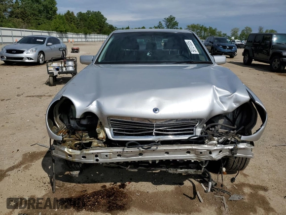 1999 Mercedes-Benz E 320 z VIN WDBJF65H0XA912702, wystawiony jako Copart lot #58131035 z przebiegiem 144 087 mil mil oraz Szkoda całkowita • Salvage title. Historia ofert i sprzedaży dostępna na DreamBid. Obrazek 5.