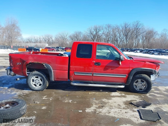 2003 Chevrolet Silverado 1500 LS with VIN 2GCEK19T931230082, listed as a IAAI auction lot 41625382 with 204,638 mi miles. Bid and sale history available at carsss.com. Image 13.