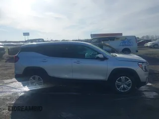 2022 GMC Terrain SLE z VIN 3GKALMEV0NL190467, wystawiony jako IAAI lot #41608547 z przebiegiem 54 926 mil mil oraz . Historia ofert i sprzedaży dostępna na DreamBid. Obrazek 13.
