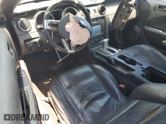 2006 Ford Mustang Standard with VIN 1ZVFT80N865126059, listed as a Copart auction lot 61216915 with 188,114 mi miles and Salvage title. Bid and sale history available at DreamBid. Image 8.