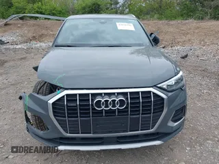 2020 Audi Q3 Premium z VIN WA1AECF36L1083306, wystawiony jako IAAI lot #42070799 z przebiegiem 47 610 mil mil oraz . Historia ofert i sprzedaży dostępna na DreamBid. Obrazek 13.