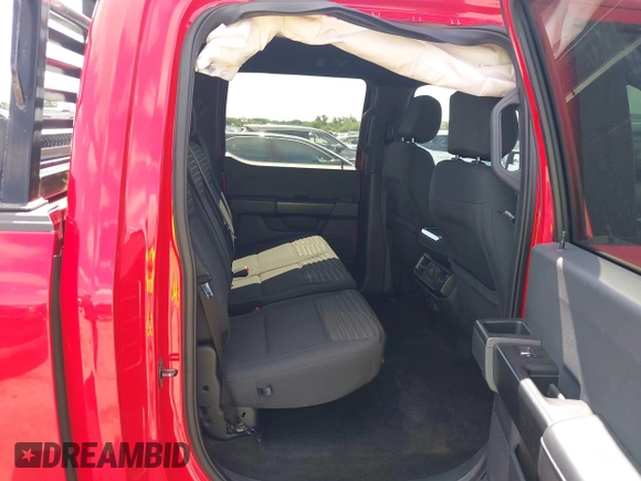 2021 Ford F-150 XL z VIN 1FTEW1CP8MKD05727, wystawiony jako IAAI lot #42375464 z przebiegiem 55 647 mil mil oraz . Historia ofert i sprzedaży dostępna na DreamBid. Obrazek 8.