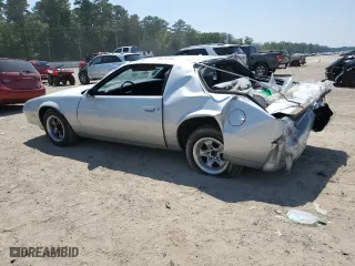 1986 Chevrolet Camaro Z28 Sport with VIN 1G1FP87H8GL201596, listed as a Copart auction lot 68368724 with 45,983 mi miles and Salvage Title. Bid and sale history available at carsss.com. Image 2.