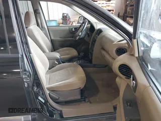 2004 Hyundai Santa Fe GLS with VIN KM8SC73D34U659949, listed as a IAAI auction lot 42111322 with 205,309 mi miles. Bid and sale history available at carsss.com. Image 5.