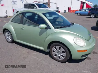 2008 Volkswagen Beetle S with VIN 3VWPW31C58M513287, listed as a IAAI auction lot 42744030 with 160,735 mi miles and . Bid and sale history available at DreamBid. Image 1.