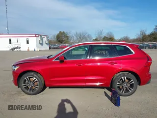 2019 Volvo XC60 Momentum с VIN LYV102RK3KB349115, выставлен на аукционе IAAI как лот 41679937 с пробегом 40 636 миль миль и . История ставок и продаж доступна на DreamBid. Изображение 14.