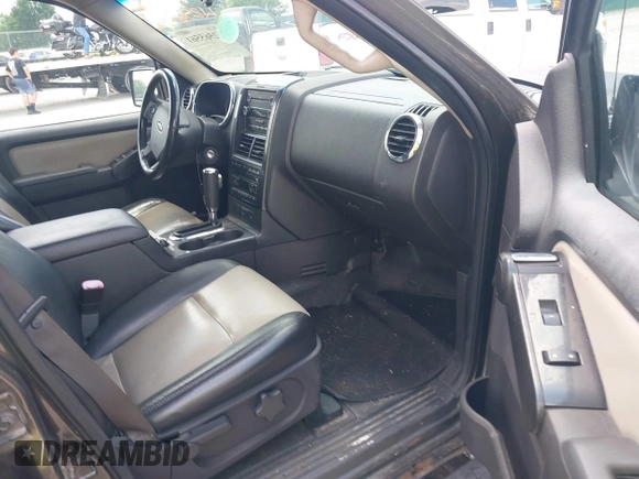 2008 Ford Explorer Sport Trac Limited с VIN 1FMEU53E48UA56120, выставлен на аукционе IAAI как лот 42565561 с пробегом 177 215 миль миль и . История ставок и продаж доступна на DreamBid. Изображение 5.