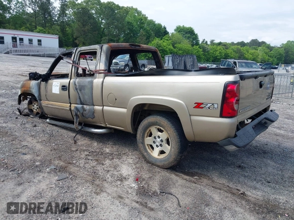 2005 Chevrolet Silverado 1500 Z71 z VIN 1GCEK19B65E260861, wystawiony jako IAAI lot #42122540 z przebiegiem Nie podano mil oraz . Historia ofert i sprzedaży dostępna na DreamBid. Obrazek 3.