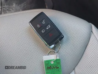 2024 Land Rover Range Rover Sport Dynamic SE z VIN SAL1L9FU7RA413561, wystawiony jako IAAI lot #42123500 z przebiegiem 8 319 mil mil oraz . Historia ofert i sprzedaży dostępna na DreamBid. Obrazek 11.