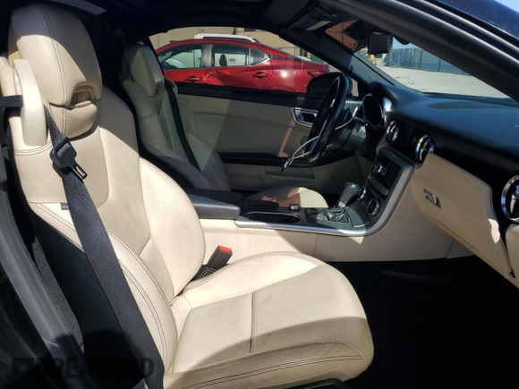 2013 Mercedes-Benz SLK 250 with VIN WDDPK4HA7DF053610, listed as a Copart auction lot 47421125 with 118,578 mi miles and Clean title. Bid and sale history available at DreamBid. Image 10.
