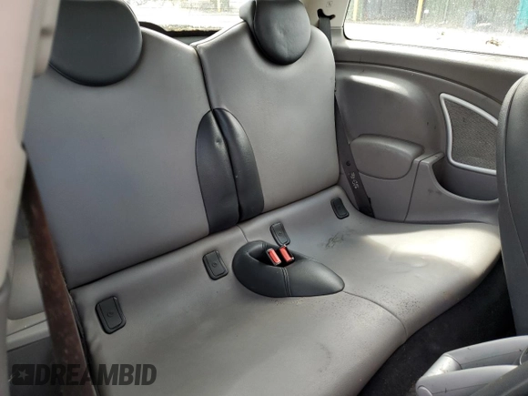 2006 MINI Hardtop с VIN WMWRC33586TK70945, выставлен на аукционе Copart как лот 57802225 с пробегом 131 581 миль миль и Чистый • Clean title. История ставок и продаж доступна на DreamBid. Изображение 10.