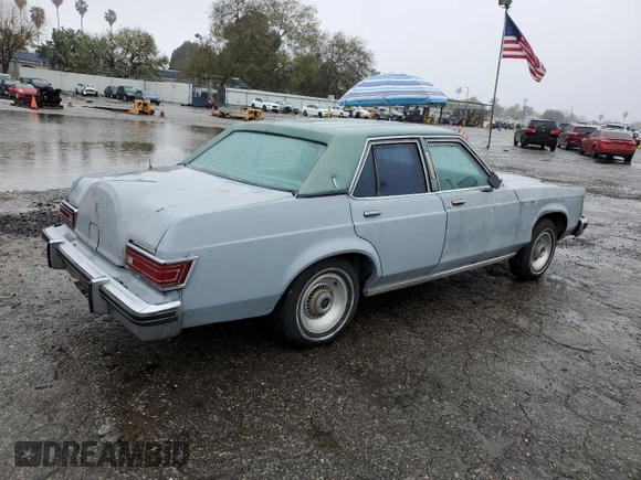 1977 Lincoln Continental with VIN 7W84F813150, listed as a Copart auction lot 45213895 with 91,794 mi miles and Salvage Title. Bid and sale history available at DreamBid. Image 3.