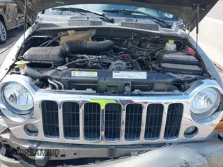 2007 Jeep Liberty Limited z VIN 1J4GK58K57W509255, wystawiony jako IAAI lot #42216555 z przebiegiem 29 090 mil mil oraz . Historia ofert i sprzedaży dostępna na DreamBid. Obrazek 10.