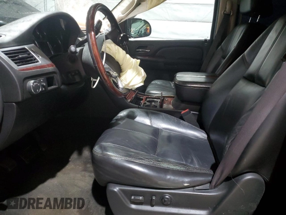2007 Cadillac Escalade z VIN 1GYFK63867R418507, wystawiony jako Copart lot #50168735 z przebiegiem 215 287 mil mil oraz Szkody całkowita. Historia ofert i sprzedaży dostępna na DreamBid. Obrazek 7.