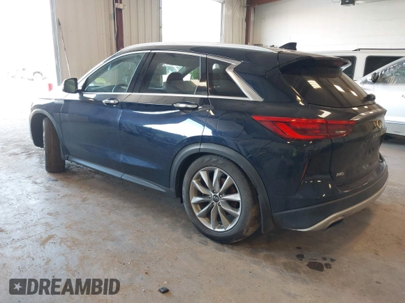 2020 Infiniti QX50 Luxe z VIN 3PCAJ5M34LF119677, wystawiony jako IAAI lot #42253186 z przebiegiem 91 362 mil mil oraz . Historia ofert i sprzedaży dostępna na DreamBid. Obrazek 3.