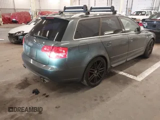 2008 Audi S4 z VIN WAUUL78E98A168935, wystawiony jako IAAI lot #41691662 z przebiegiem 94 143 mil mil oraz . Historia ofert i sprzedaży dostępna na DreamBid. Obrazek 4.