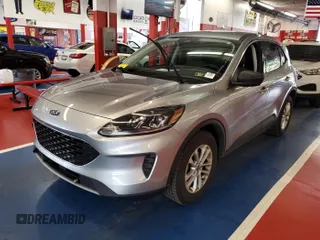 2022 Ford Escape SE с VIN 1FMCU9G6XNUB33179, выставлен на аукционе IAAI как лот 42793652 с пробегом 44 194 миль миль и . История ставок и продаж доступна на DreamBid. Изображение 1.