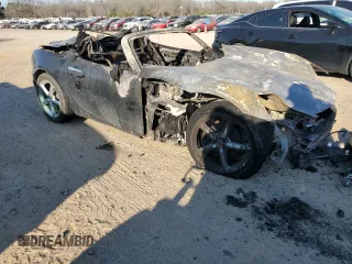 2009 Saturn Sky Red Line z VIN 1G8MT35X19Y100987, wystawiony jako Copart lot #47358035 z przebiegiem Nie podano mil oraz Nie do naprawy. Historia ofert i sprzedaży dostępna na DreamBid. Obrazek 4.