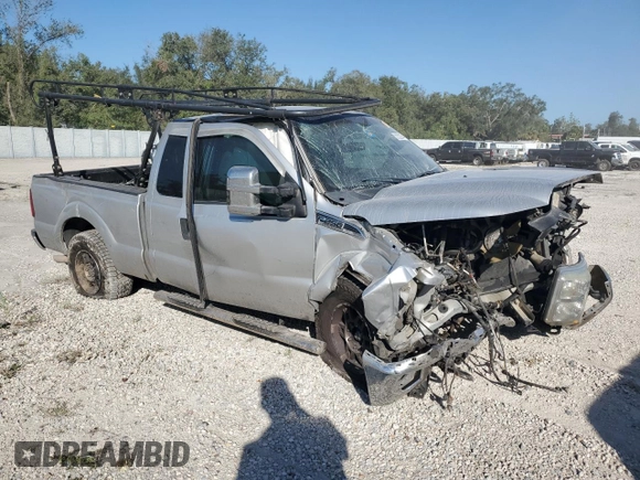 2016 Ford F-250 XLT z VIN 1FT7X2A67GEA70648, wystawiony jako Copart lot #80523844 z przebiegiem Nie podano mil oraz Nie do naprawy • Non repairable. Historia ofert i sprzedaży dostępna na DreamBid. Obrazek 4.
