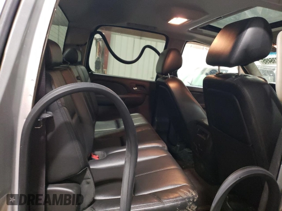 2012 GMC Sierra 2500HD SLT z VIN 1GT121C89CF120127, wystawiony jako Copart lot #42336495 z przebiegiem 142 396 mil mil oraz Szkoda całkowita • Salvage title. Historia ofert i sprzedaży dostępna na DreamBid. Obrazek 10.