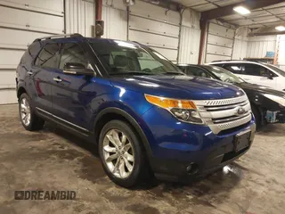 2015 Ford Explorer XLT with VIN 1FM5K8D89FGA55086, listed as a IAAI auction lot 41685799 with 127,771 mi miles and . Bid and sale history available at carsss.com. Image 1.