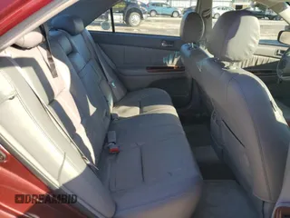 2004 Toyota Camry LE with VIN 4T1BE30K74U362334, listed as a Copart auction lot 81300194 with 106,112 mi miles and Clean Title. Bid and sale history available at carsss.com. Image 10.