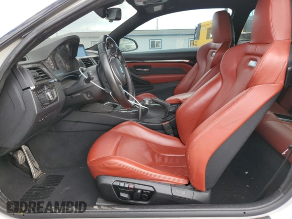 2015 BMW M4 z VIN WBS3R9C50FK334663, wystawiony jako Copart lot #59012605 z przebiegiem 69 749 mil mil oraz Szkoda całkowita • Salvage title. Historia ofert i sprzedaży dostępna na DreamBid. Obrazek 7.
