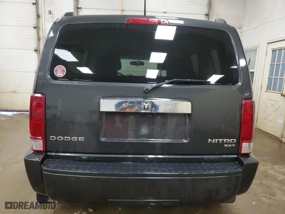 2010 Dodge Nitro SXT with VIN 1D4PU5GK5AW125178, listed as a Copart auction lot 43901405 with 118,909 mi miles and Clean Title. Bid and sale history available at carsss.com. Image 6.
