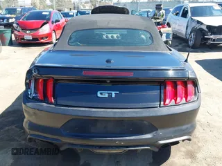 2019 Ford Mustang GT Premium z VIN 1FATP8FF5K5193437, wystawiony jako IAAI lot #42608815 z przebiegiem 67 115 mil mil oraz . Historia ofert i sprzedaży dostępna na DreamBid. Obrazek 16.