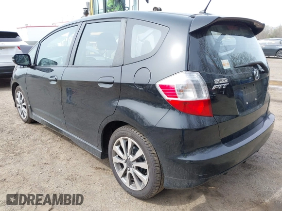2013 Honda Fit Sport with VIN JHMGE8H59DC046377, listed as a IAAI auction lot 41921693 with 89,704 mi miles. Bid and sale history available at carsss.com. Image 3.