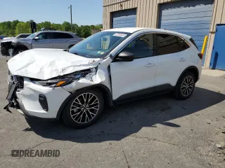 2023 Ford Escape Active с VIN 1FMCU9GZXPUA68458, выставлен на аукционе Copart как лот 56422255 с пробегом 21 600 миль миль и Списание • Salvage title. История ставок и продаж доступна на DreamBid. Изображение 1.