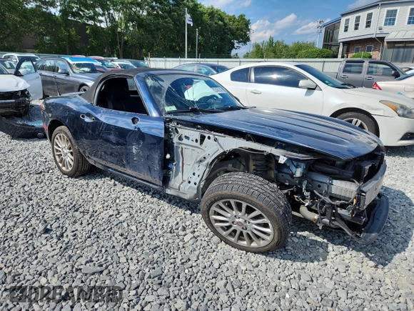 2018 FIAT 124 Spider Abarth with VIN JC1NFAEK6J0135745, listed as a Copart auction lot 62469345 with 30,393 mi miles and Salvage title. Bid and sale history available at DreamBid. Image 4.