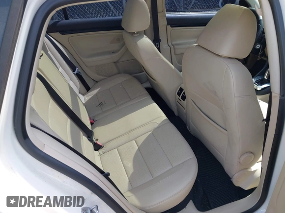2012 Volkswagen Jetta TDI w/Sunroof & Nav with VIN 3VWPL7AJ0CM703490, listed as a IAAI auction lot 42492781 with 151,988 mi miles and . Bid and sale history available at DreamBid. Image 8.