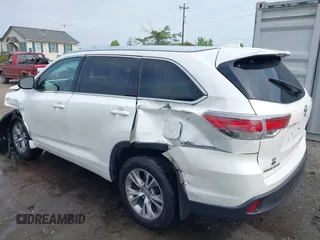 2015 Toyota Highlander XLE z VIN 5TDJKRFH2FS131663, wystawiony jako IAAI lot #42126277 z przebiegiem 108 843 mil mil oraz . Historia ofert i sprzedaży dostępna na DreamBid. Obrazek 3.